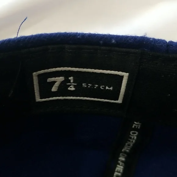 LA Dodger hat. Mens size 7 1/4 (57.7 cm) - Picture 9 of 11